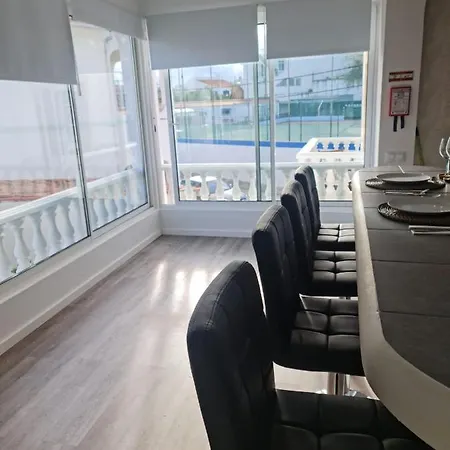 Paradise - Spacious Family Villa *