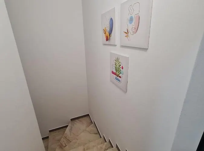 Paradise - Spacious Family Villa