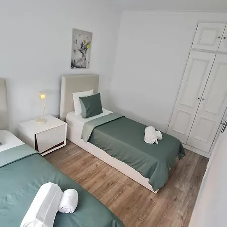 Paradise - Spacious Family Vila *