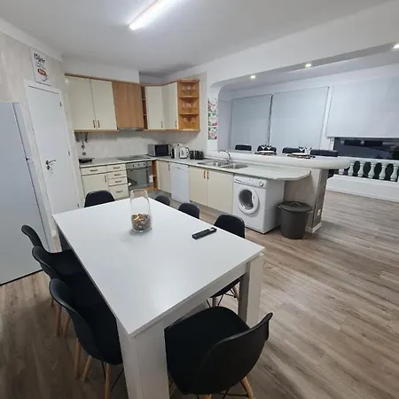 Villa S.soares V4 Portimão